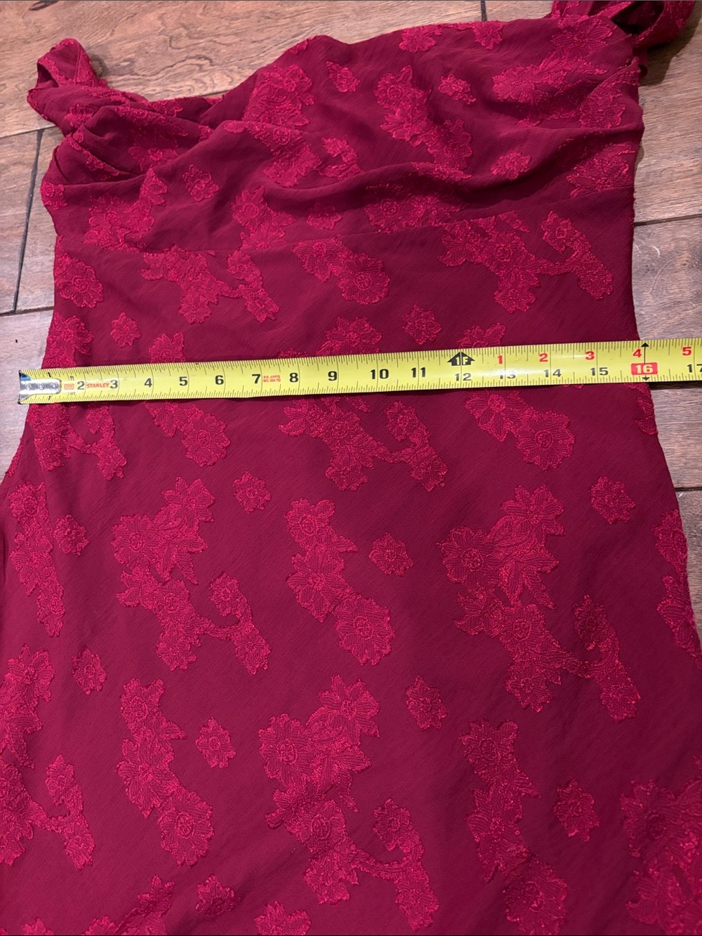 Princess Polly Azura Burn Out Burgundy Maxi Dress    Size :8 - Picture 8 of 12